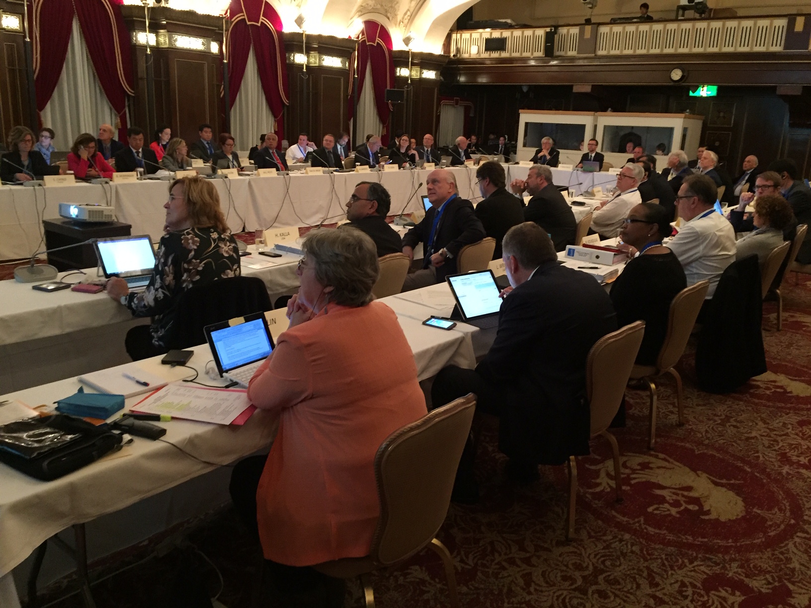 Foto de la Reunión del Comité Ejecutivo de la Asociación Mundial de la Carretera