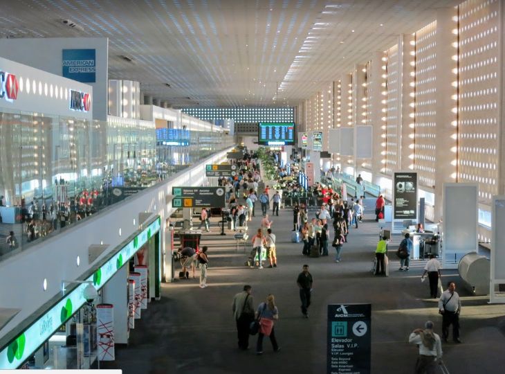 Fotografía de terminal aeroportuaría
