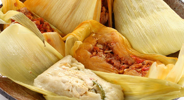 Un mexicano, al año, consume 335 kg de maíz, entre los platillos favoritos elaborados con éste están los tamales.
