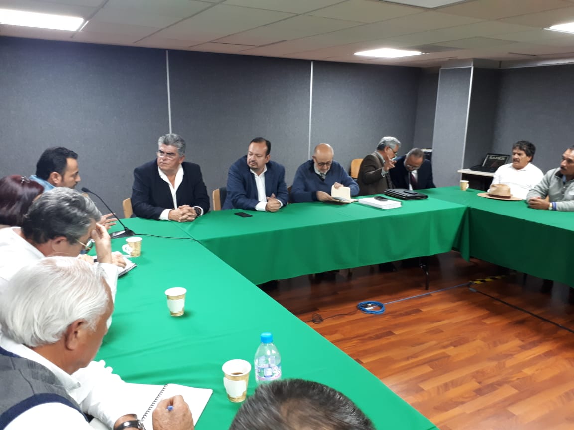 En seguimiento a reuniones, con representantes del sector, el subsecretario de Agricultura de la SADER, Miguel García Winder, y el titular de la CONAPESCA, Raúl Elenes Angulo, recibieron a la CONACOOP.
