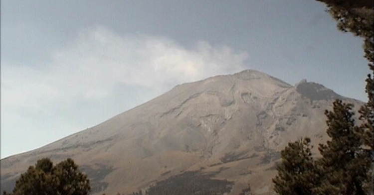 En las últimas 24 horas, por medio de los sistemas de monitoreo del volcán Popocatépetl, se identificaron 119 exhalaciones acompañadas de vapor de agua, gases volcánicos y bajo contenido de ceniza. Se registró una explosión el día de ayer a las 19:48 h.