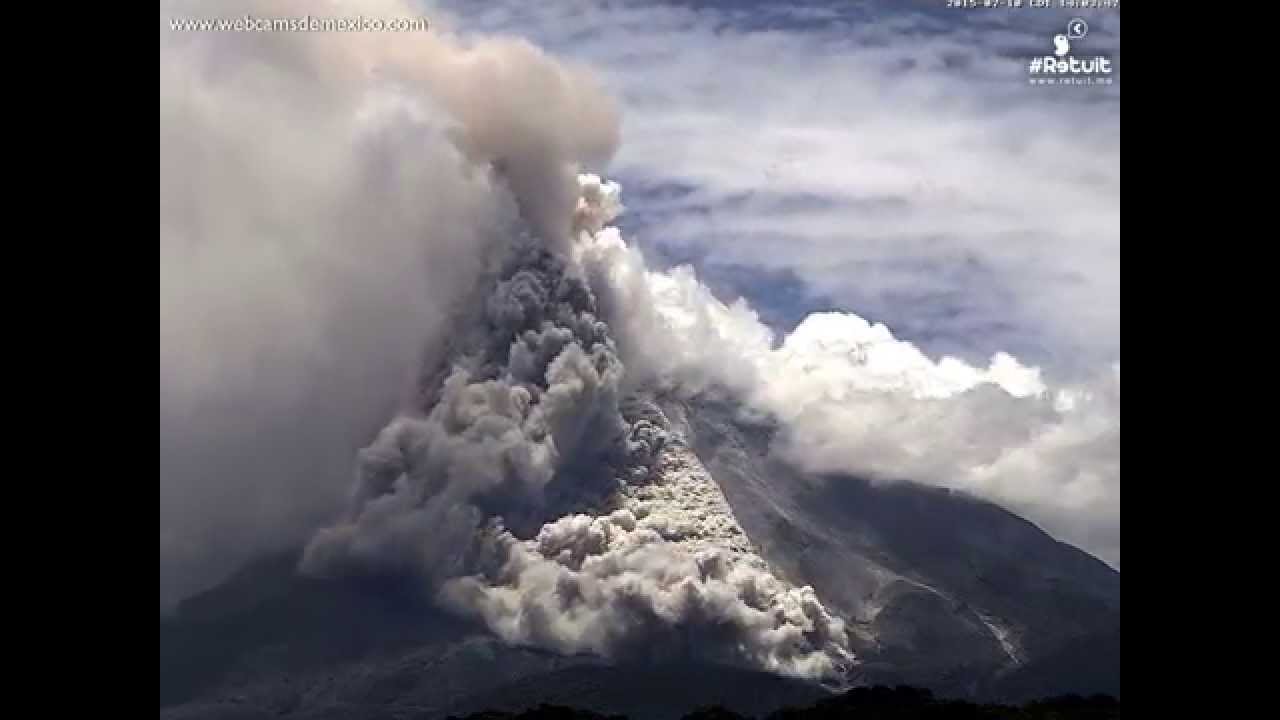 Oleadas piroclásticas volcán de Colima 10 de julio. Foto: Webcam
