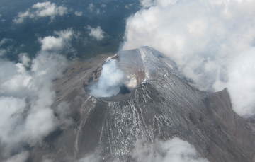 El volcán es monitoreado las 24 horas los 365 días del año