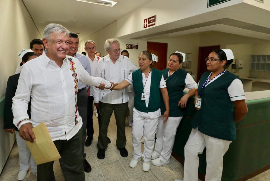 El presidente de México, Andrés Manuel López Obrador, durante el diálogo con la Comunidad del Hospital Rural Venustiano Carranza, Chiapas.