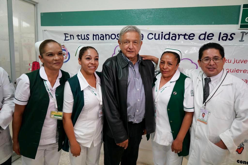 El presidente de México, Andrés Manuel López Obrador, desde su visita al Hospital Rural de Paracho, Michoacán.