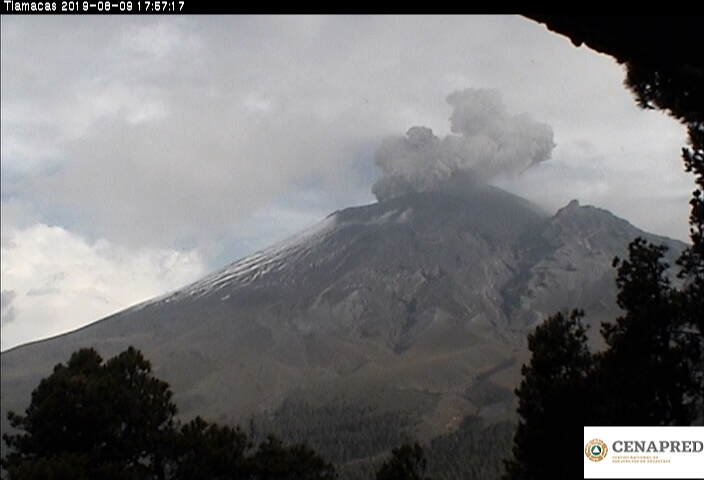En las últimas 24 horas por medio de los sistemas de monitoreo del volcán Popocatépetl se identificaron 195 exhalaciones, acompañadas de vapor de agua, gas y bajas cantidades de ceniza. Además, ayer se registró una explosión moderadas a las 17:55h.