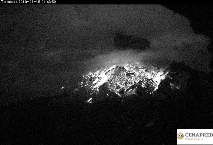 En las últimas 24 horas por medio de los sistemas de monitoreo del volcán Popocatépetl se identificaron 162 exhalaciones, 13 explosiones y 711 minutos de tremor.