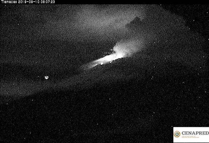 Por medio de los sistemas de monitoreo del volcán Popocatépetl se identificaron 192 exhalaciones,  cuatro explosiones menores, tres explosiones moderas y 547 minutos de tremor.  