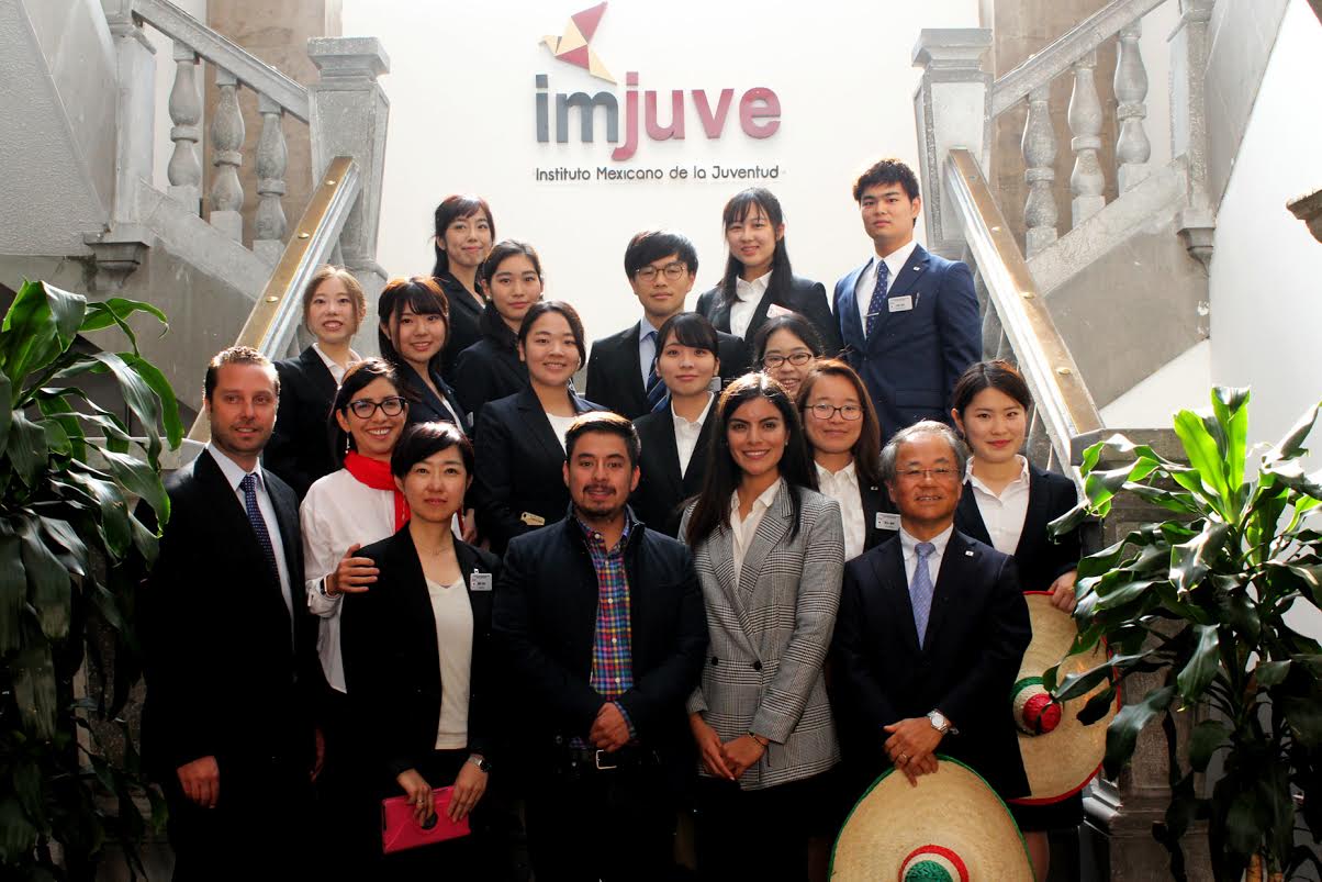 La delegación japonesa es recibida en la sede del Instituto Mexicano de la Juventud.