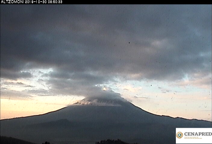 Por medio de los sistemas de monitoreo del volcán Popocatépetl se identificaron 267 exhalaciones y 188 minutos de tremor. 