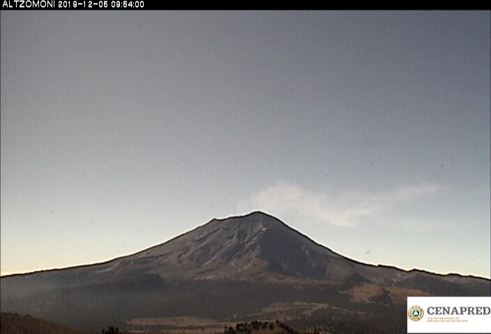 Por medio de los sistemas de monitoreo del volcán Popocatépetl, en las últimas 24 horas se identificaron 152 exhalaciones, acompañadas de vapor de agua y gases.