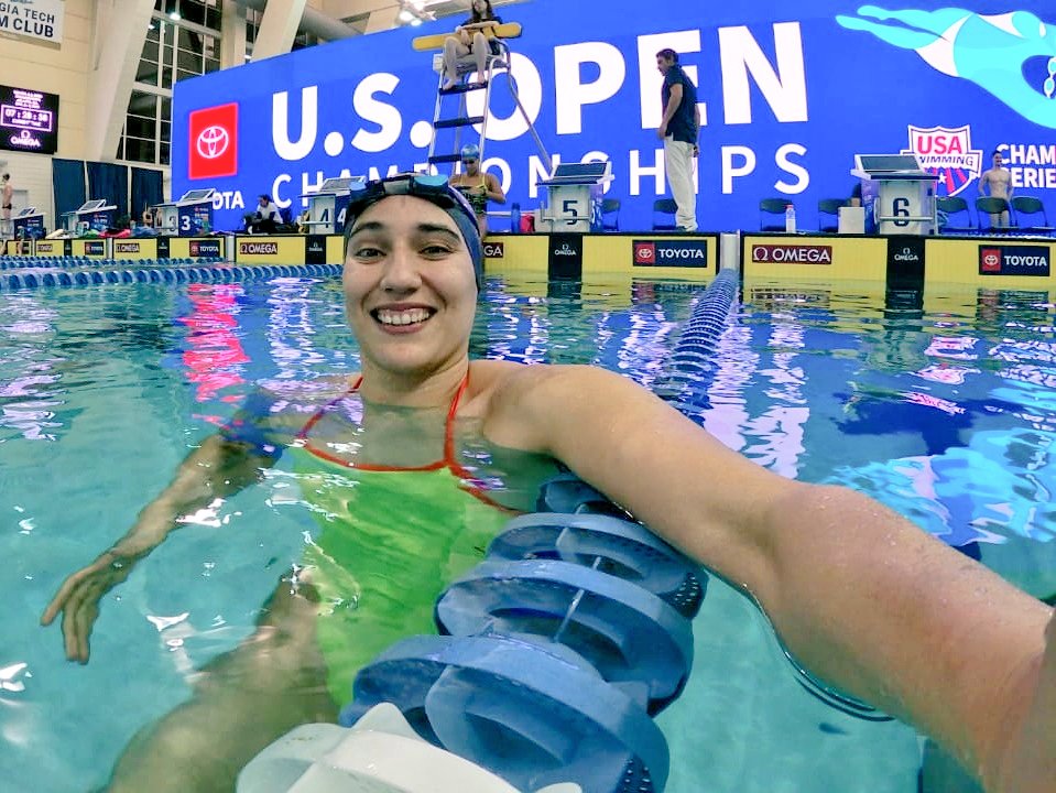 La nadadora olímpica realizó su primera evaluación rumbo a Tokio 2020.
