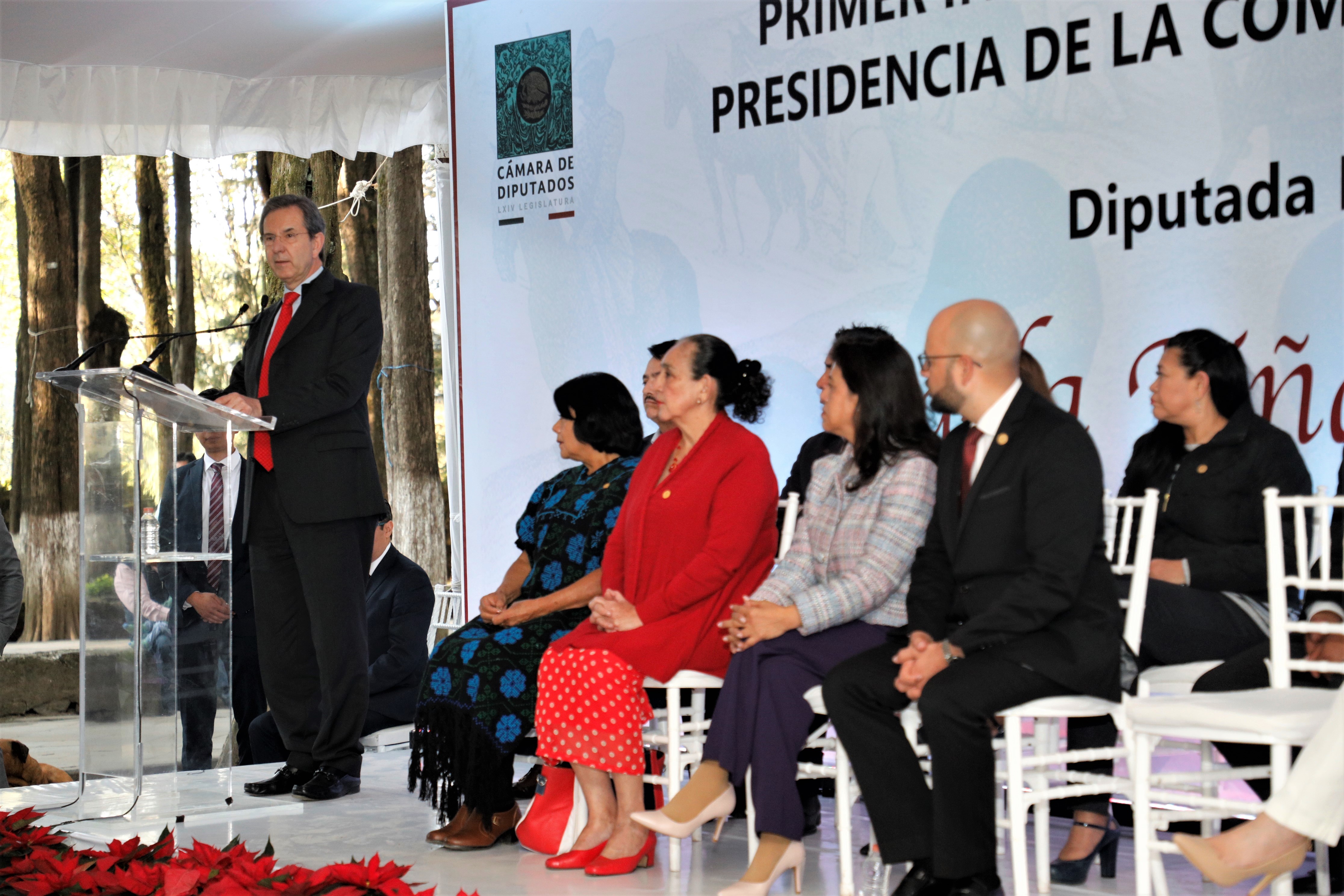 Reconoce Esteban Moctezuma Barragán conducción de la Comisión de Educación en el Acuerdo Educativo Nacional