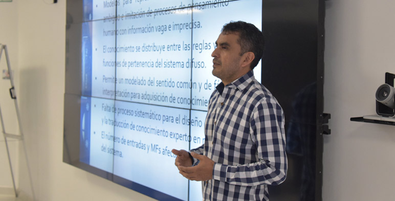 El Dr. Miguel Ramírez González del INEEL describe los paradigmas principales de la inteligencia computacional.