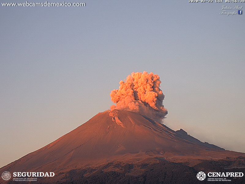 Por medio de los sistemas de monitoreo del volcán Popocatépetl se identificaron 206 exhalaciones, cuatro explosiones menores ayer a las 13:10, 14:41 y 15:07 h, y el día de hoy a las y 04:13 h. 