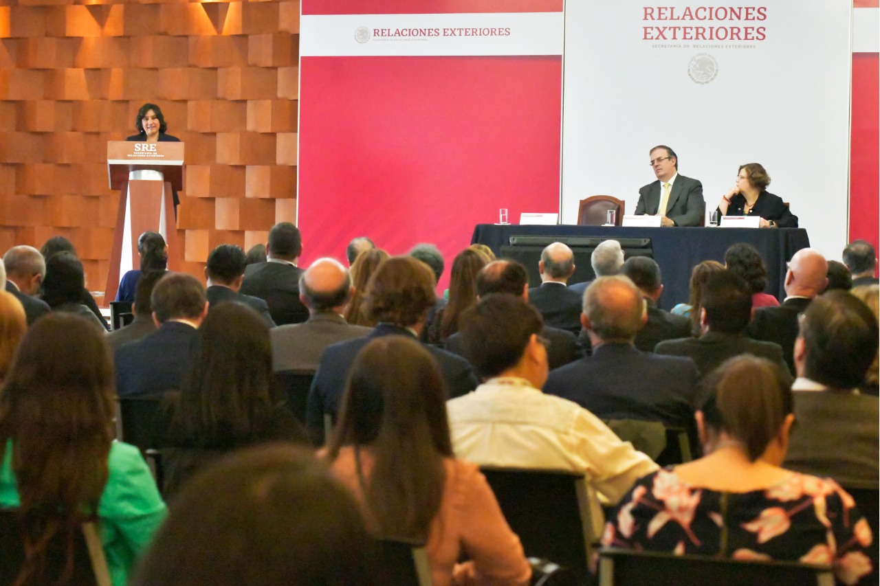 Anuncia secretaria Sandoval Ballesteros convocatoria de ingreso a la APF exclusiva para mujeres y reforma al Código de Ética.