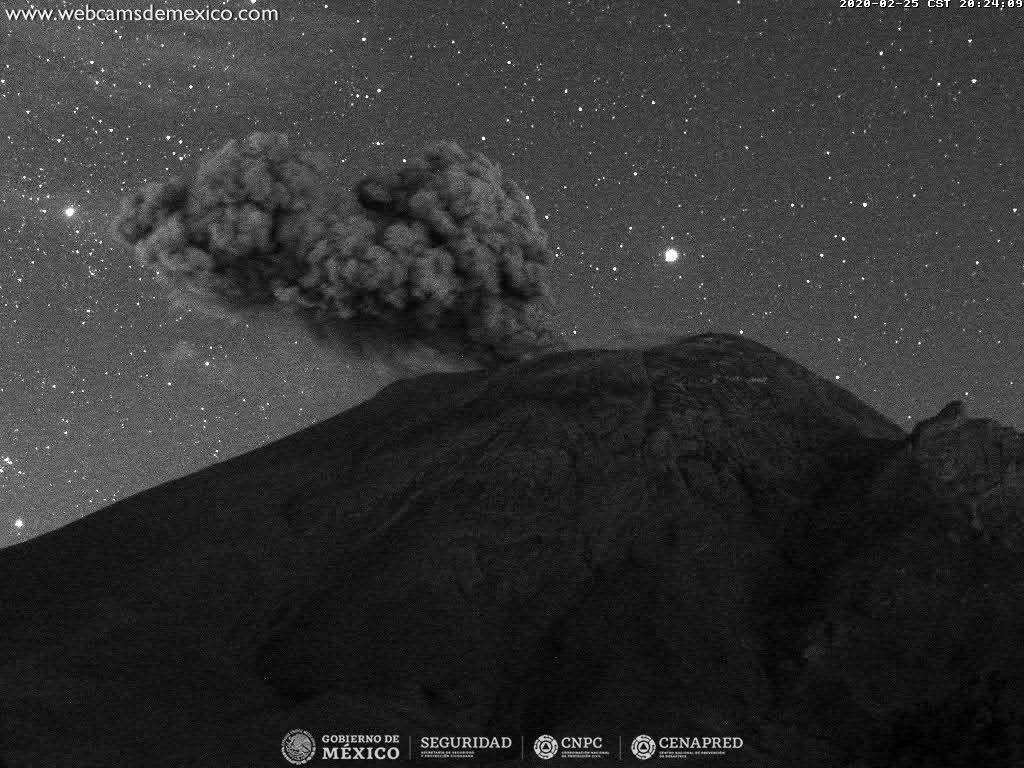 En las últimas 24 horas mediante los sistemas de monitoreo del volcán Popocatépetl se identificaron 150 exhalaciones.