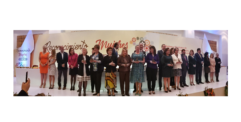 La titular de Normalización de la Conuee recibe el reconocimiento “Mujeres del SISMENEC”