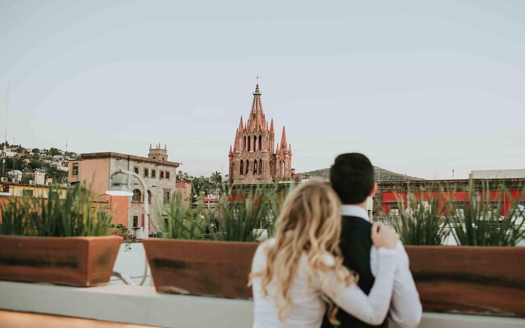 El amor se sueña y se vive en Guanajuato, un estado lleno de cultura y romance que te envuelve en historia y arte.