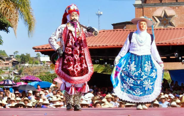 Los Kúrpites. Una danza tradicional de Nuevo San Juan Parangaricutiro, Michoacán. 