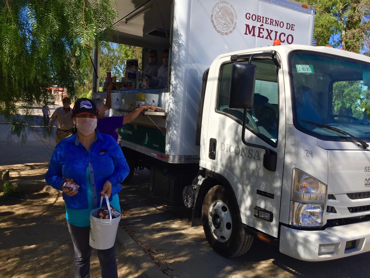 Provechoso recorrido de primera tienda móvil por municipios de Baja California 
