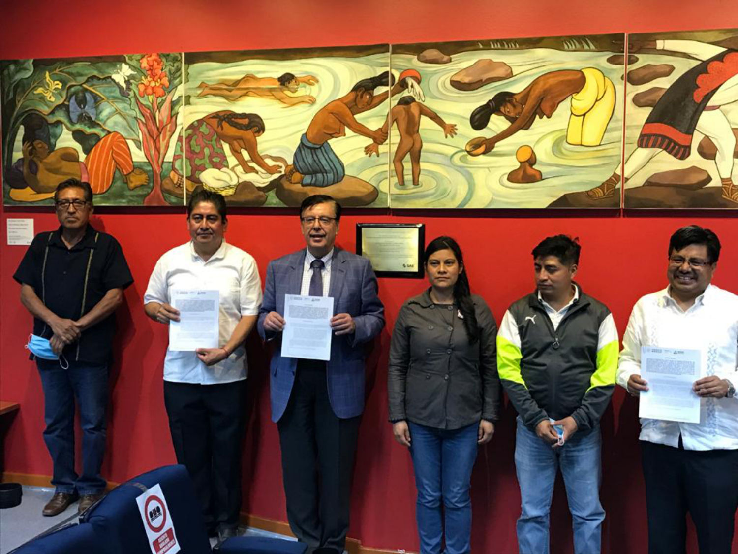 Para honrar la memoria de Benito Juárez, el Gobierno de México entrega 57.6 millones de pesos a Guelatao, Oaxaca, para garantizar su desarrollo integral