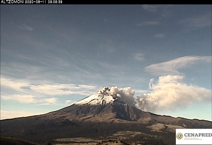 En las últimas 24 horas, mediante los sistemas de monitoreo del volcán Popocatépetl se identificaron 120 exhalaciones, algunas acompañadas de gases volcánicos y en ocasiones de ligeras cantidades de ceniza. 