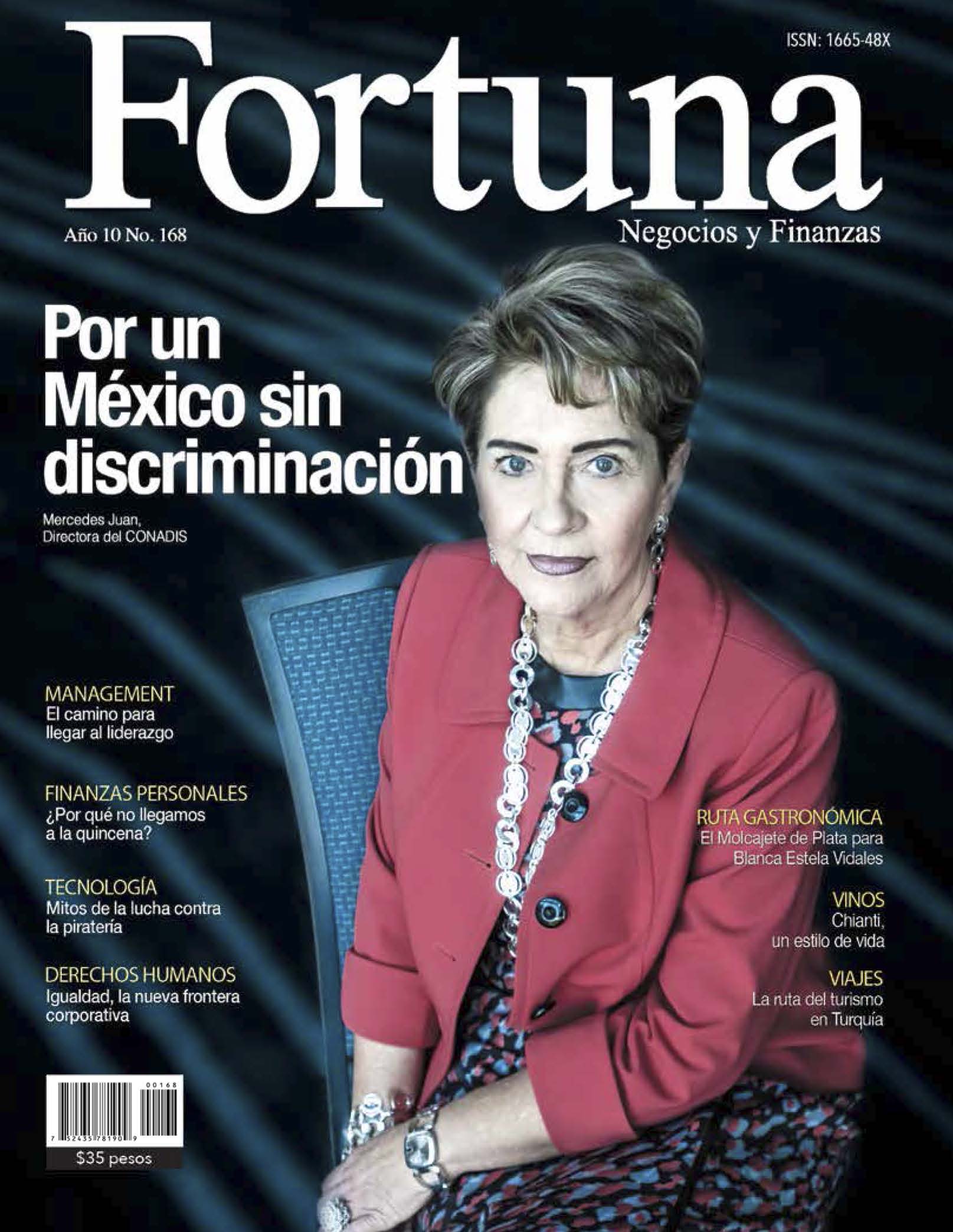 Portada de la Revista Fortuna, es la Dra. Mercedes Juan, Directora General del CONADIS, sentada en una silla.