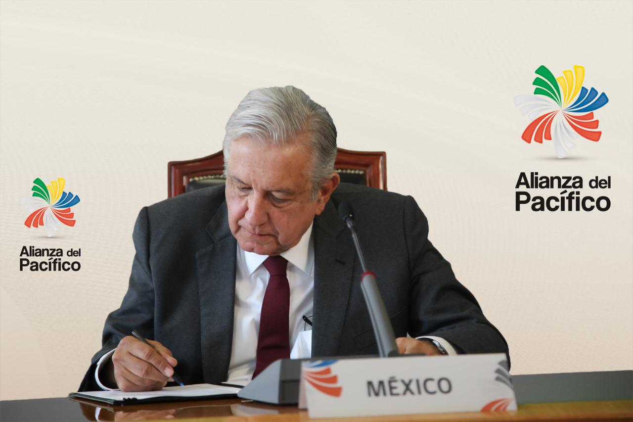 Declaración de Santiago suscrita por los presidentes de Chile, Colombia, México y Perú en la XV Cumbre Presidencial Alianza del Pacífico