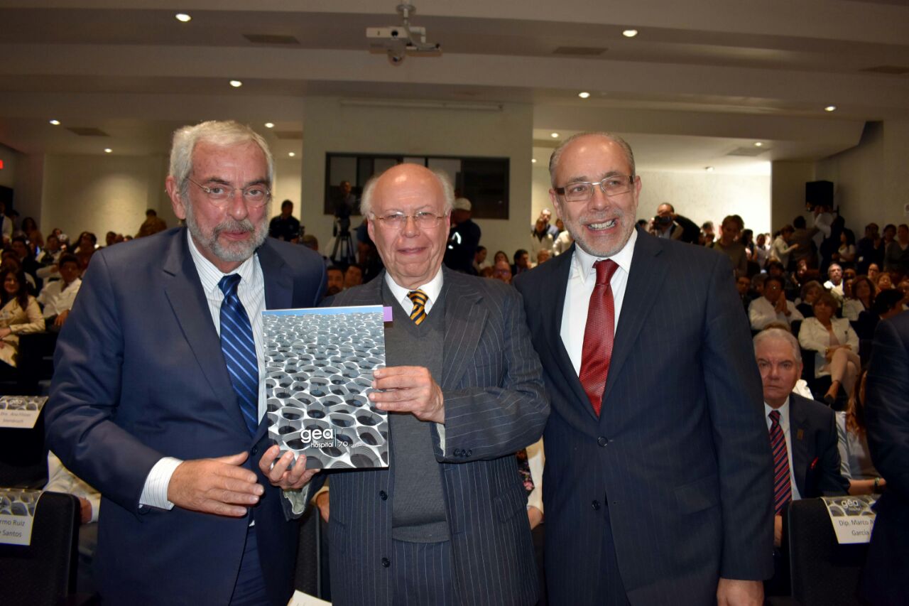 Durante la presentación del libro GEA 70 años estuvieron presentes Enrique Graue, José Narro y Mucio Moreno