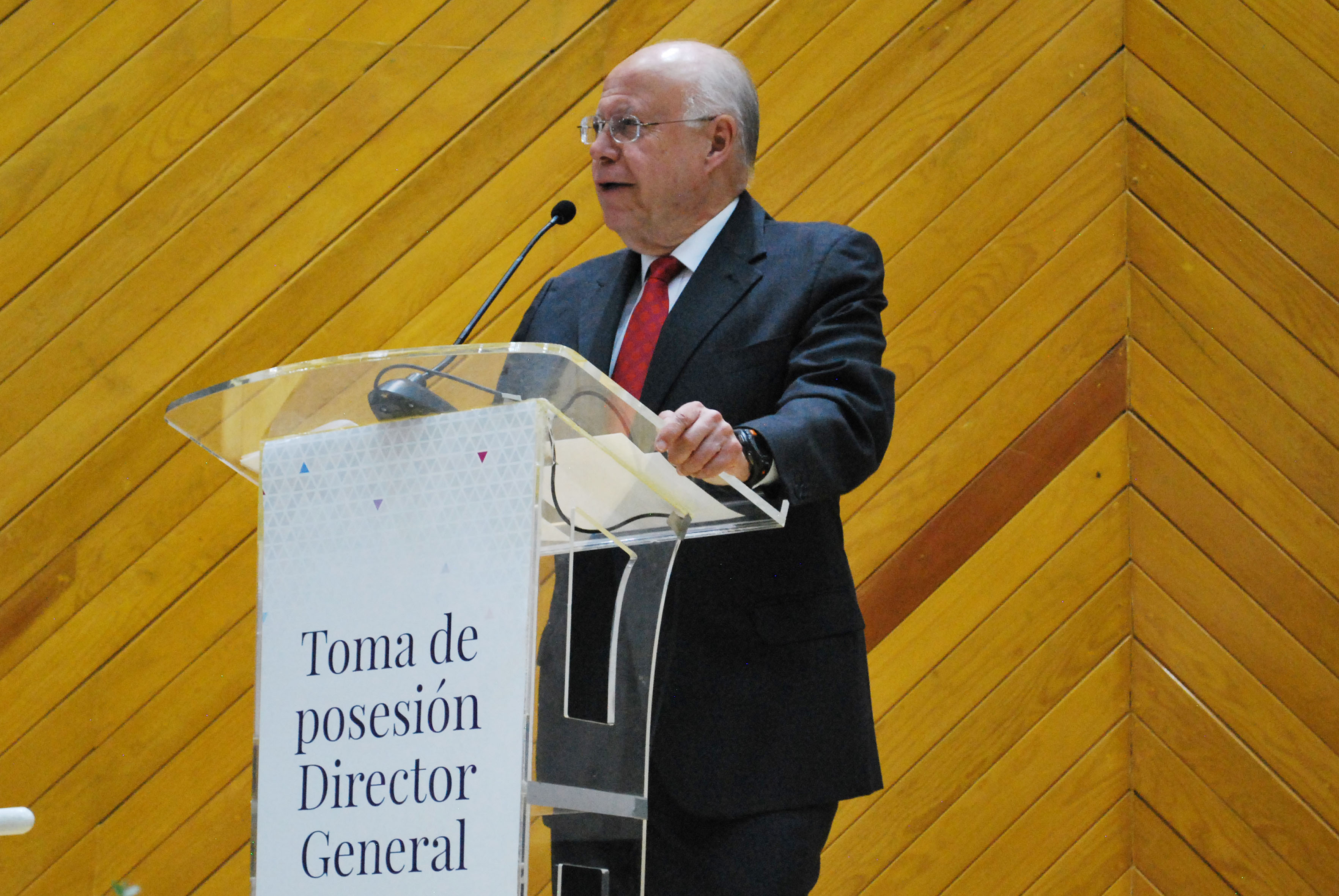 Dr. José Narro Robles.