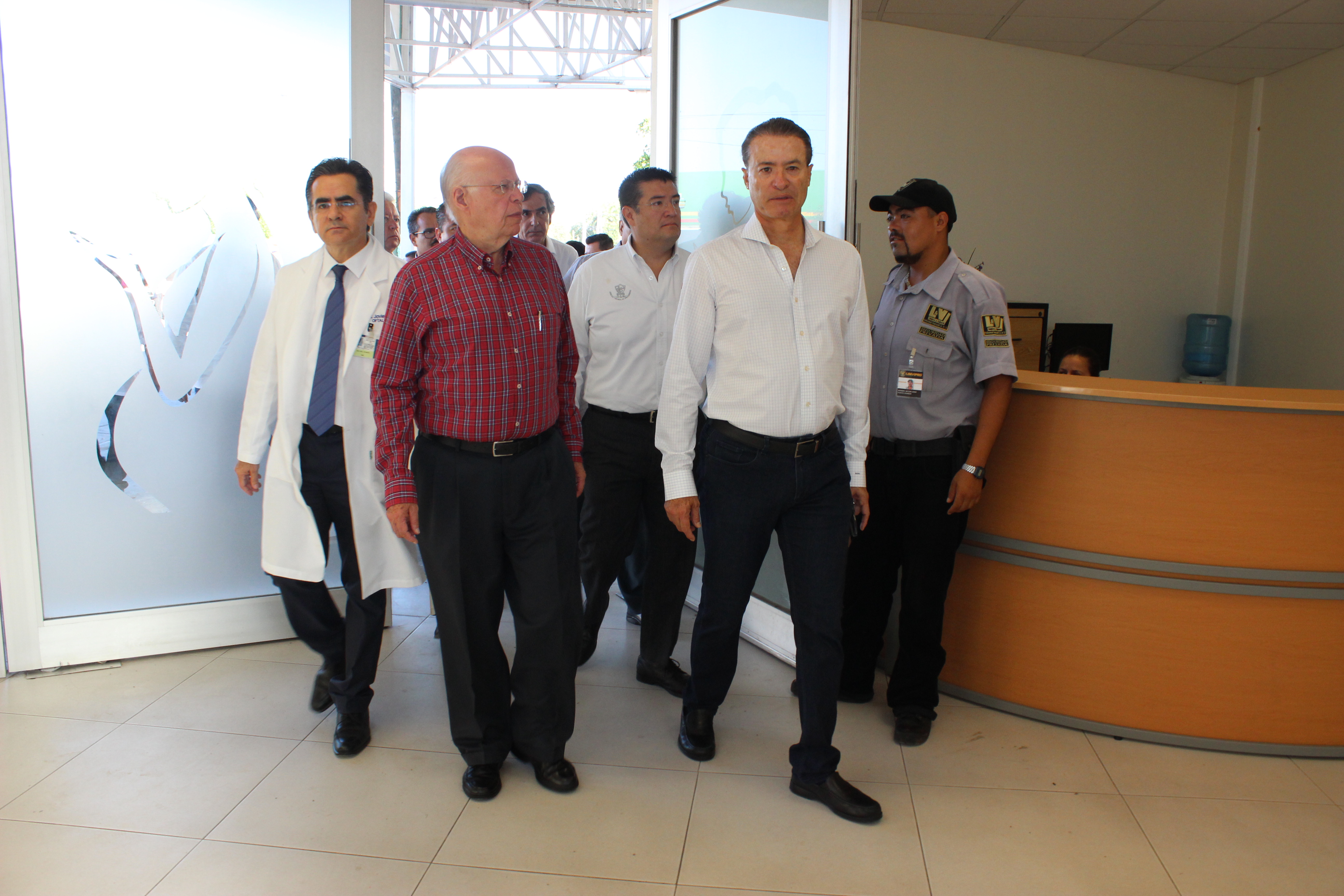 Anuncia José Narro acciones para mejorar el Hospital General de Los Mochis