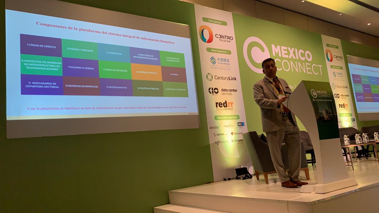 Presentación en el evento mexico connect