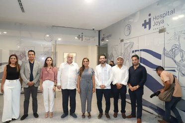 El secretario de Turismo, junto con la comitiva que lo acompañe y las autoridades estatales y municipales, realizó una visita de inspección al Hospital Joya Cancún.