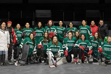 La Selección Nacional Femenil Sub-18 de Hockey participó en el Campeonato de la Federación Internacional de Hockey sobre Hielo en ESCOCIA