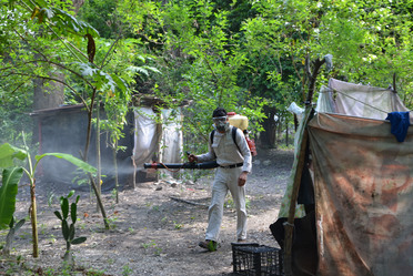 Fumigadores en combate al virus del zika