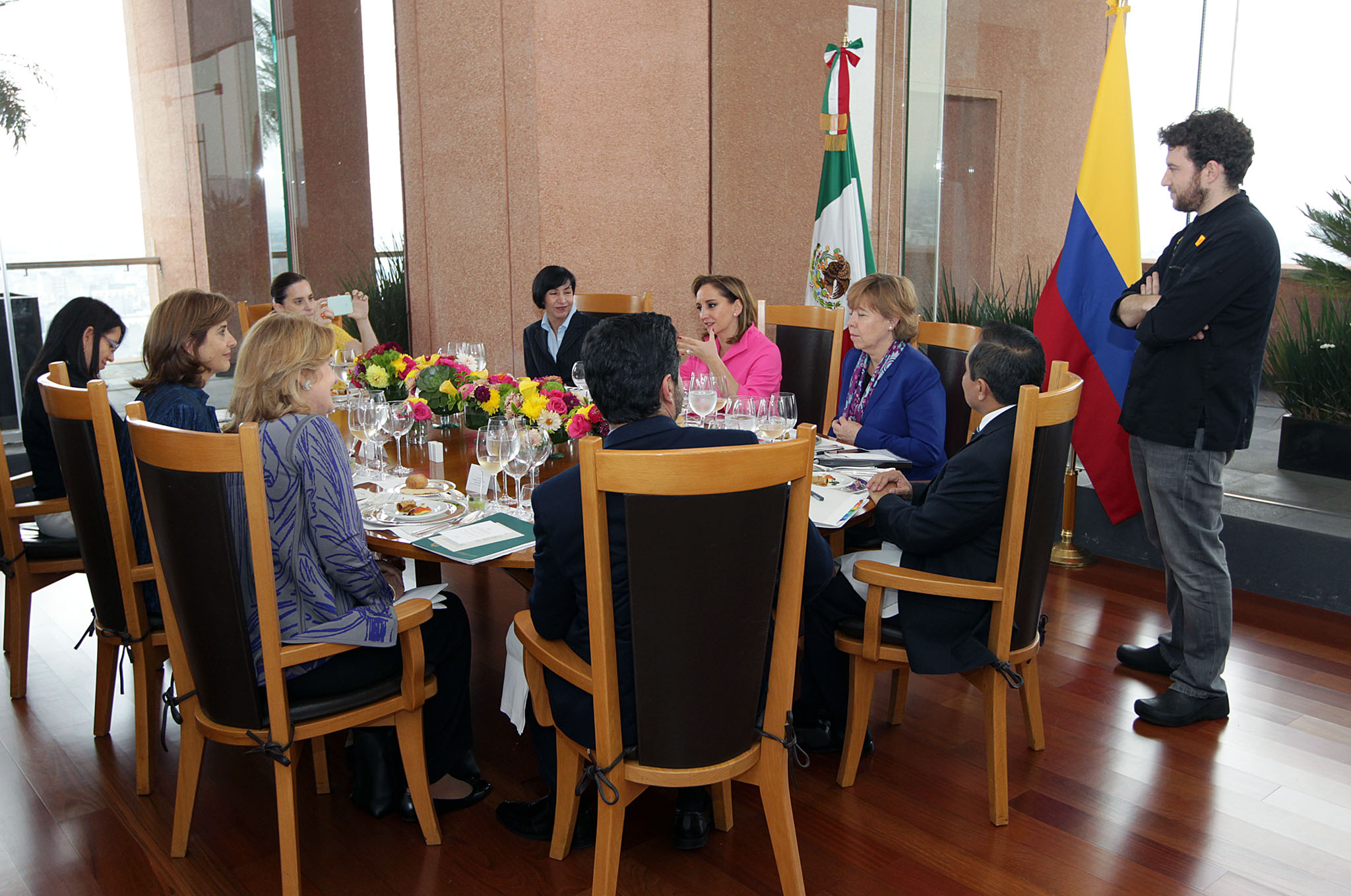 Almuerzo de trabajo que ofreció la Canciller Claudia Ruiz Massieu a su homóloga de Colombia, María Eugenia Holguín.