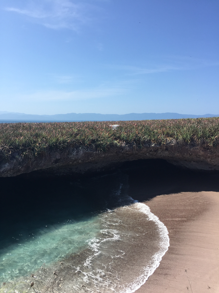 Ahora, las personas que visiten la Playa del Amor, además de tener una experiencia más plena con la naturaleza, podrán ingresar con menor riesgo de accidentes y con un mayor respeto y cuidado de los ecosistemas que ahí se protegen.