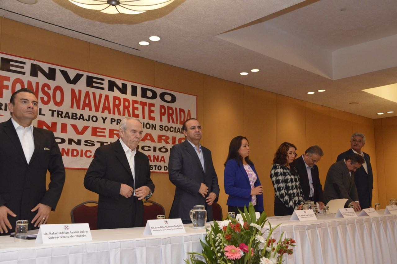 El titular de la Secretaría del Trabajo y Previsión Social, Alfonso Navarrete Prida, participó en la Conmemoración del X Aniversario de la Alianza Sindical Mexicana.

