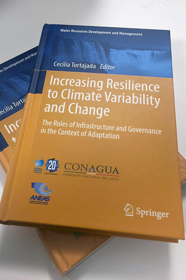 En el libro Increasing resilience to climate variability and change, se incluye el artículo co-escrito por el Subdirector General Técnico de la Conagua, donde se destacan los trabajos en gestión de riesgos de desastres en beneficio de la población. 