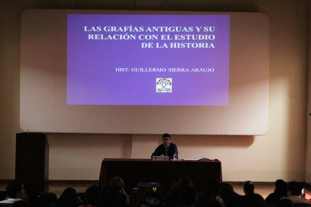 Guillermo Sierra Araujo, profesor de historia en la Escuela Nacional de Antropología e Historia (ENAH).
