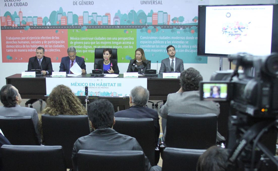 La secretaria Rosario Robles presentó en conferencia de prensa los resultados de la participación de México durante la Conferencia de Naciones Unidas sobre Vivienda y Desarrollo Urbano Sustentable Hábitat III que se realizó en Quito, Ecuador.