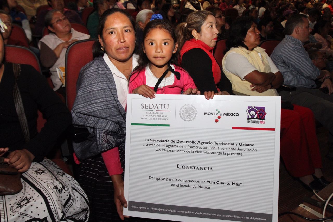 Niñas mexiquenses se ven beneficiadas con el apoyo para la construcción de “Un Cuarto Más” y así evitar el hacinamiento y la violencia de género.