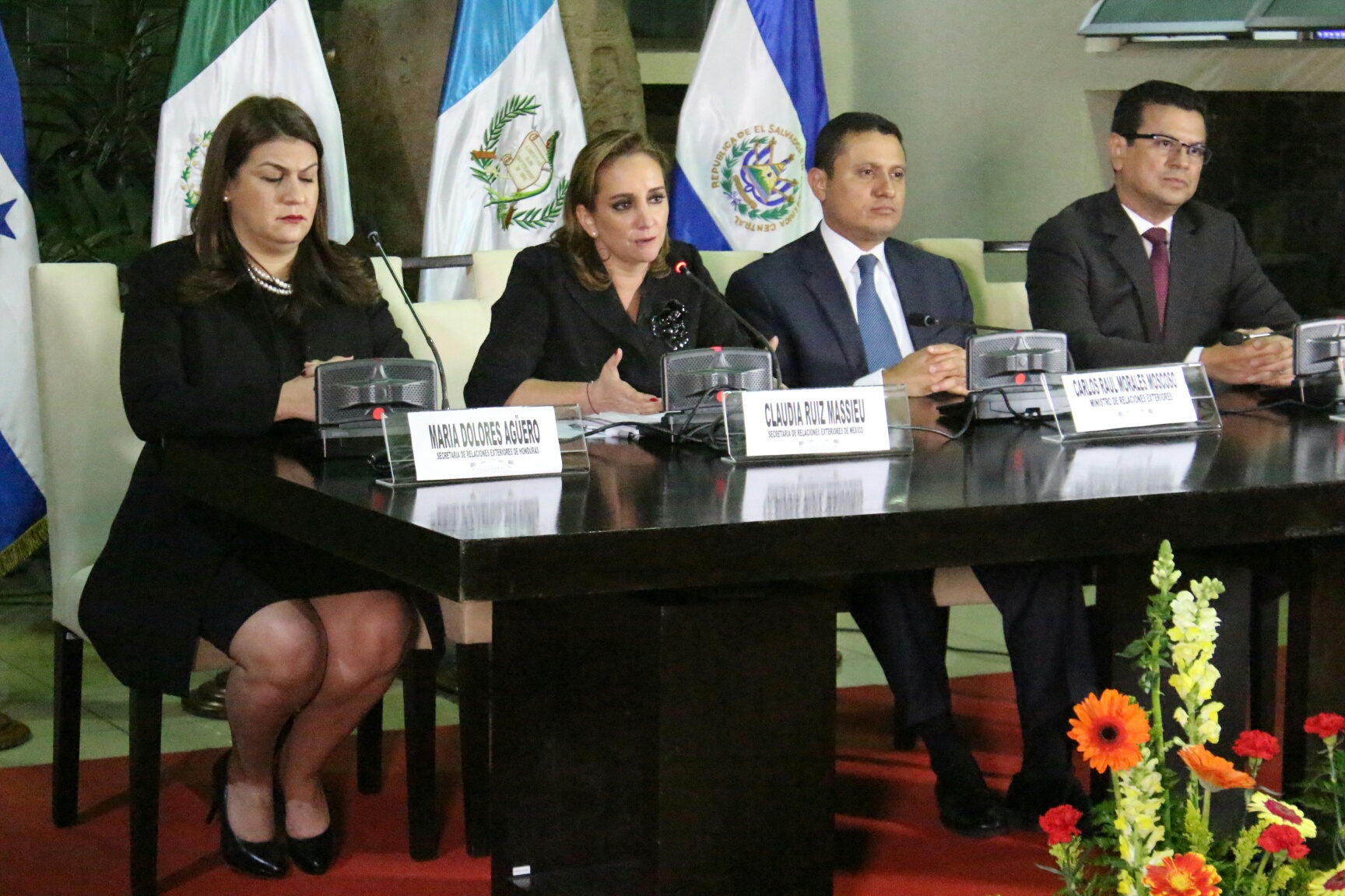/cms/uploads/image/file/227559/Foto_3_Reuni_n_Ministerio_de_Relaciones_Exteriores_Guatemala.jpg