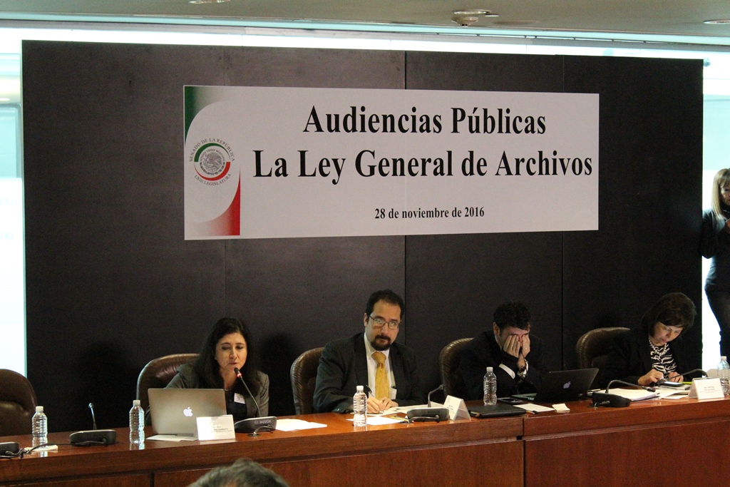 Aurora Gómez Galvarriato, exdirectora del Archivo General de la Nación.