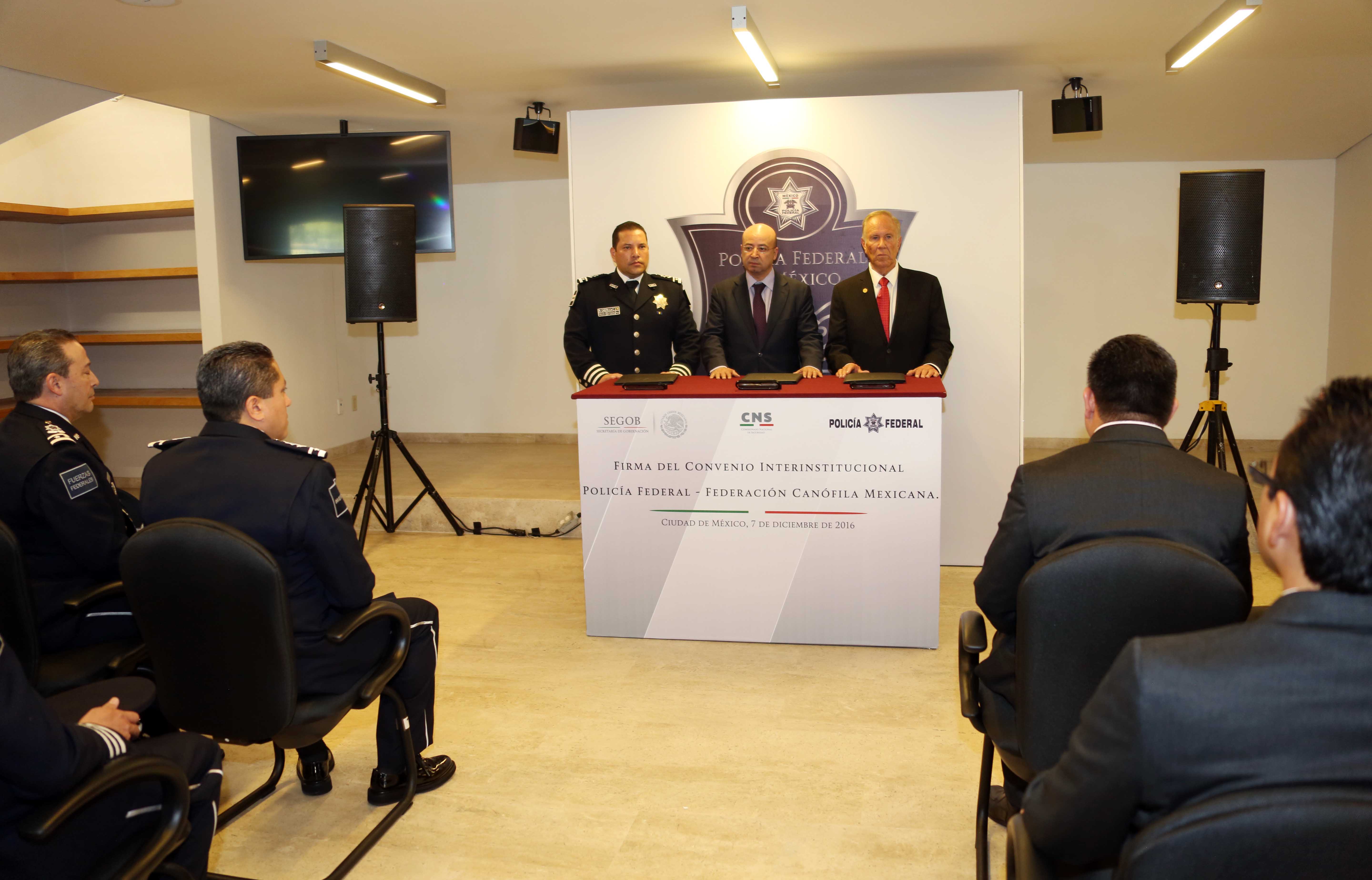 Firma del convenio interinstitucional  Policía Federal-Federación Canófila Mexicana 