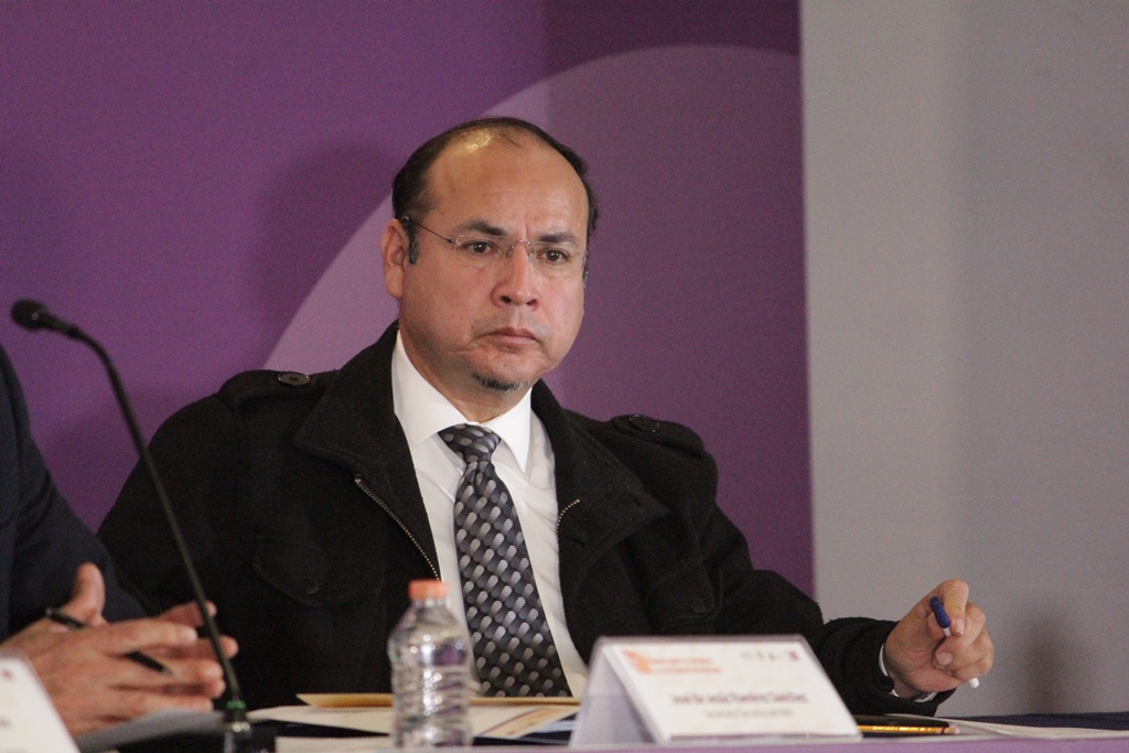 Lucas Martínez Sánchez, director del Archivo General del Estado de Coahuila.
