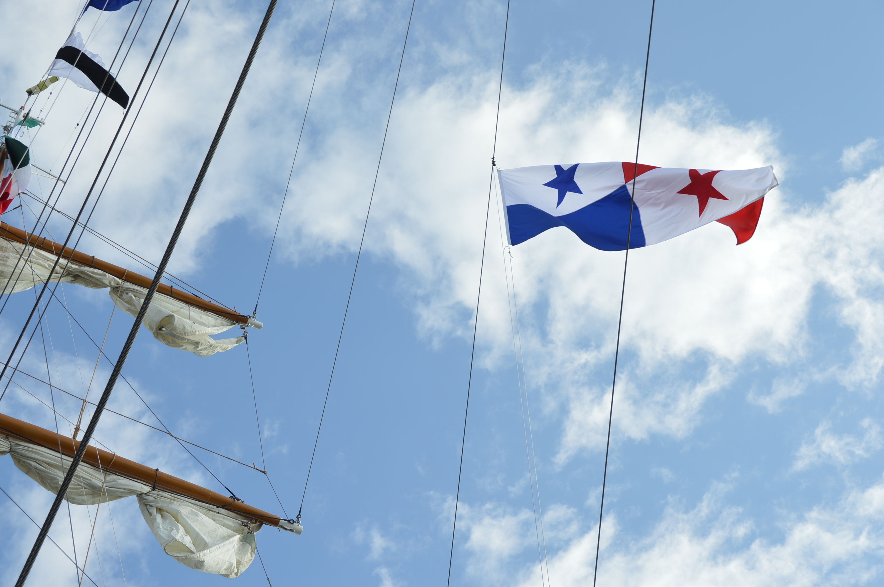 Arribo del #BECuauhtémoc a Panama, en Crucero #CentenarioDeLaConstitución