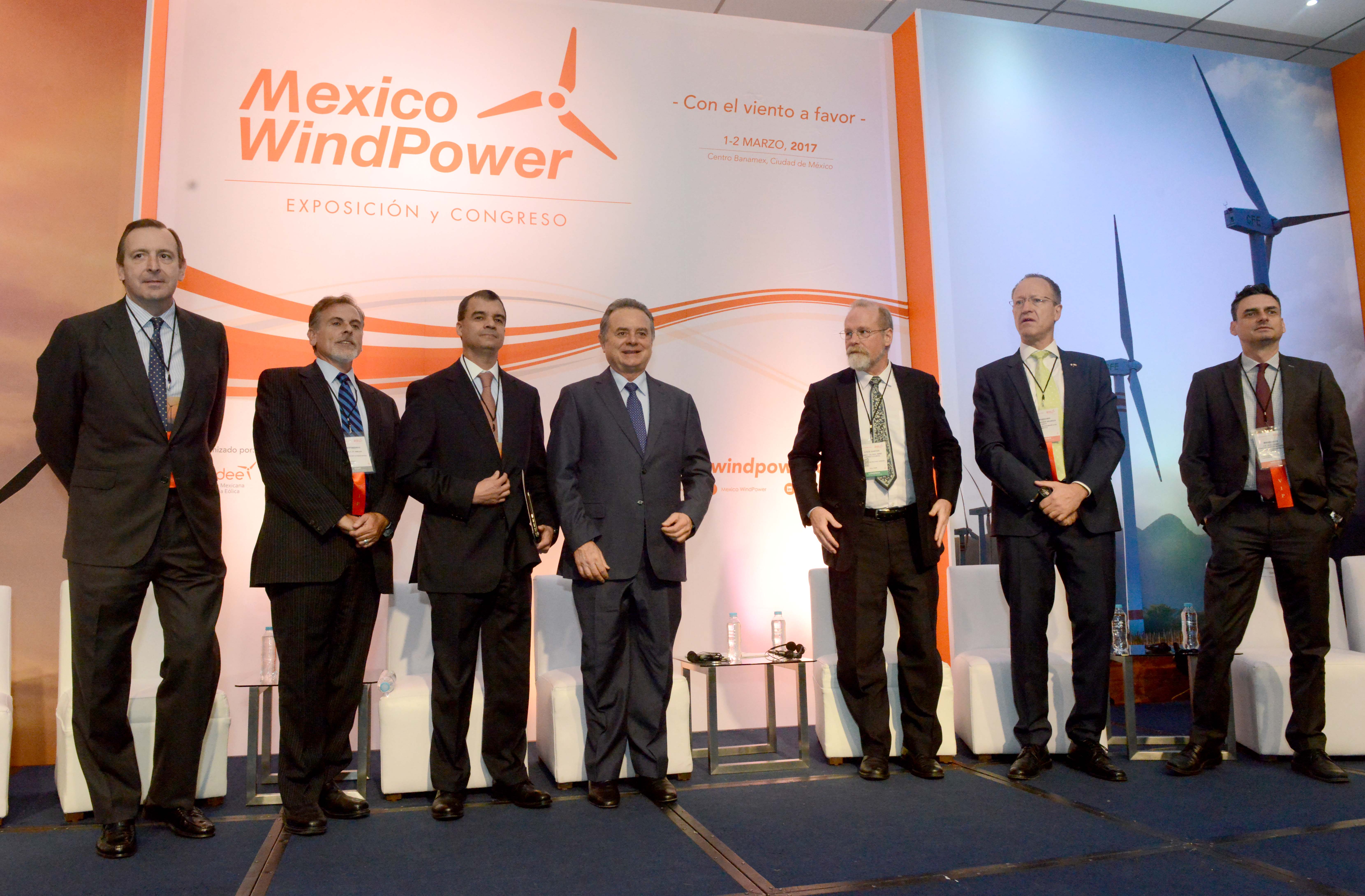 El Secretario Pedro Joaquín Coldwell inauguró el congreso Mexico WindPower: “Con el viento a favor”.