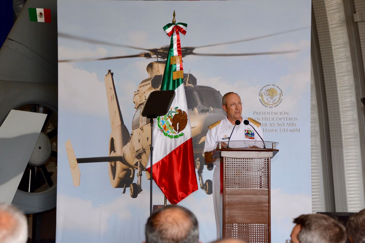 Ceremonia de presentación de los helicópteros Panther MBe y Black Hawk UH-60